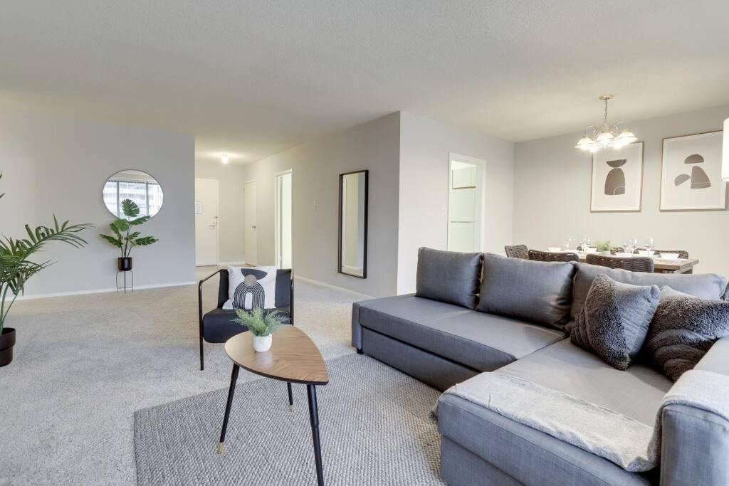 Elegant Apartment W Views At Crystal City Arlington Exterior foto